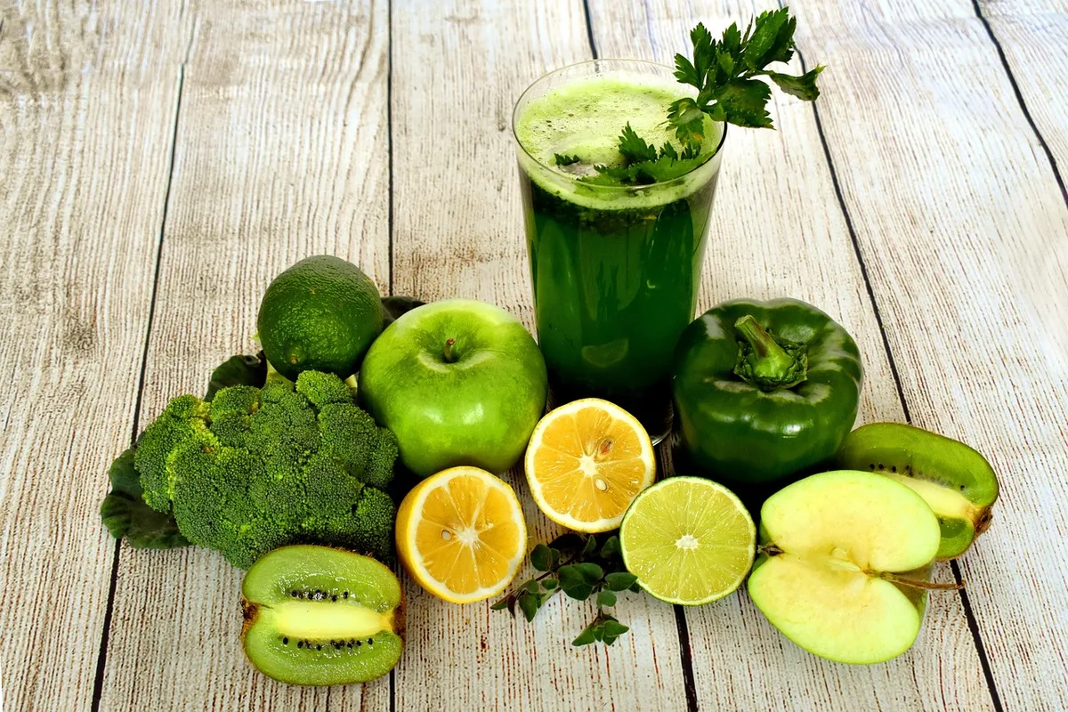 smoothie, nutrition, detox, juice, drink, vegetarian, vegan, healthy, fruits, vegetables, fresh, vitamins, diet, refreshment, detoxify, antioxidants, beverage,